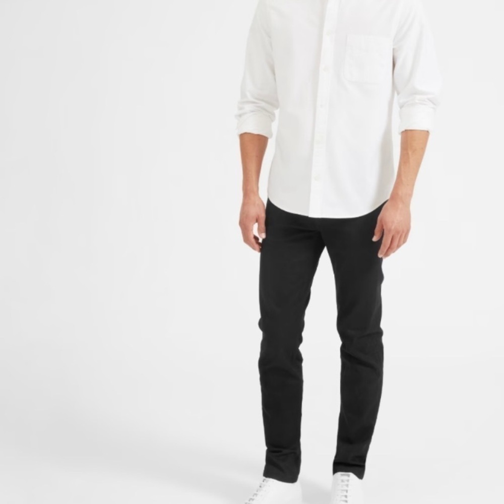Everlane the Slim Jean in Navy